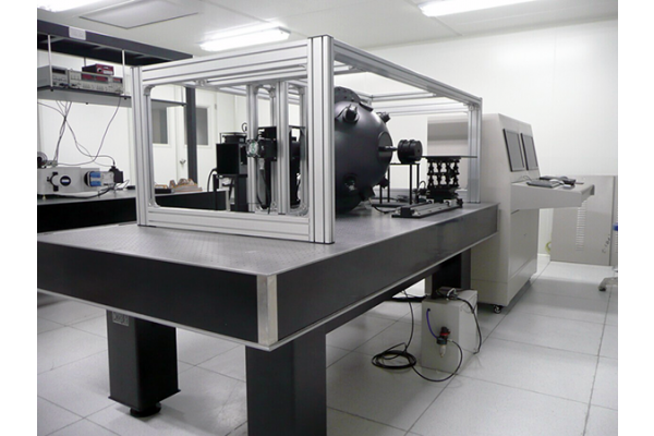 衡工-探測器光譜/輻射響應性能測試裝置